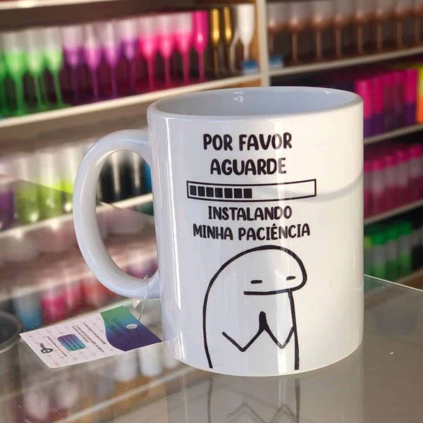 Caneca Branca de Porcelana